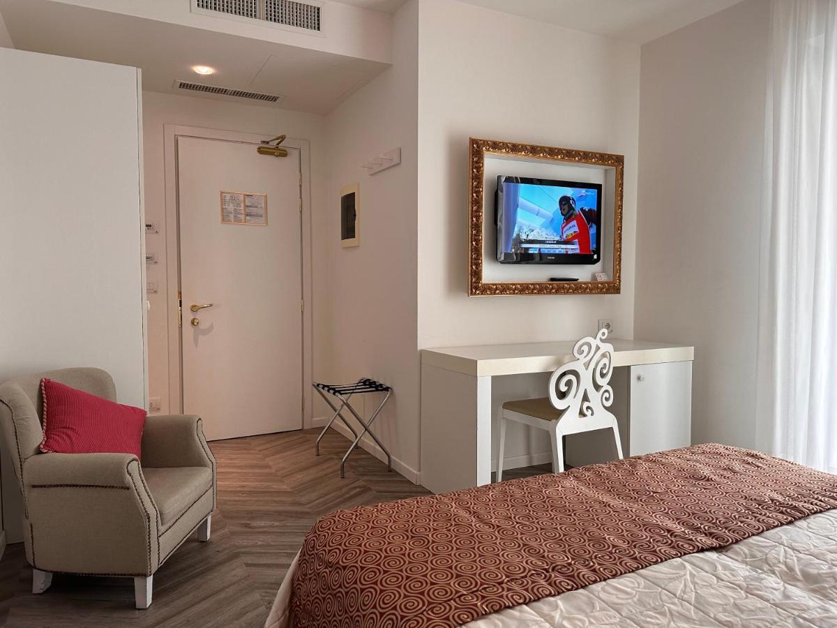Hotel Albatros Lido di Jesolo Ngoại thất bức ảnh